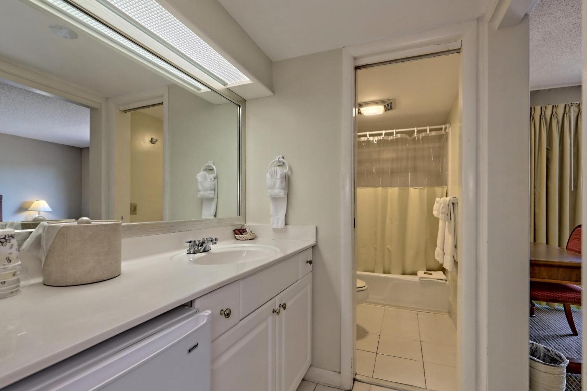 Kingwood & Winery Resort 3*