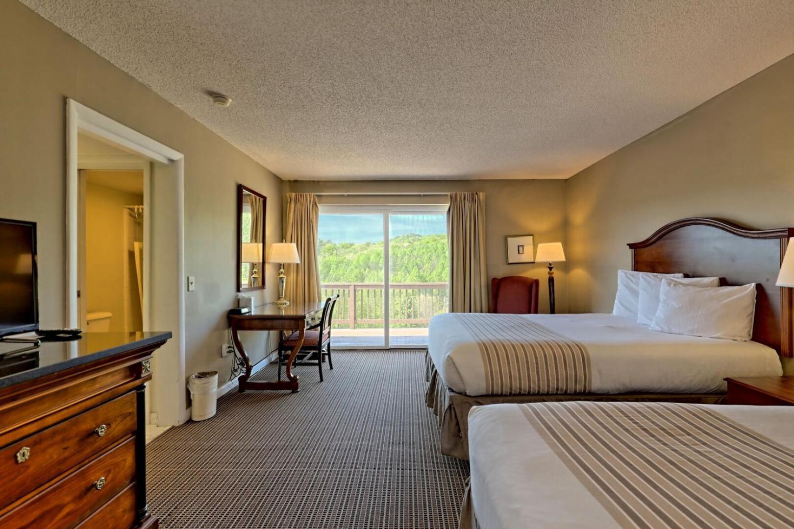 Kingwood & Winery Resort